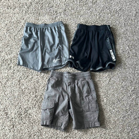Nike, Sonoma, Under Armour Shorts Set Boys Youth Size Small and Medium - Picture 1 of 1